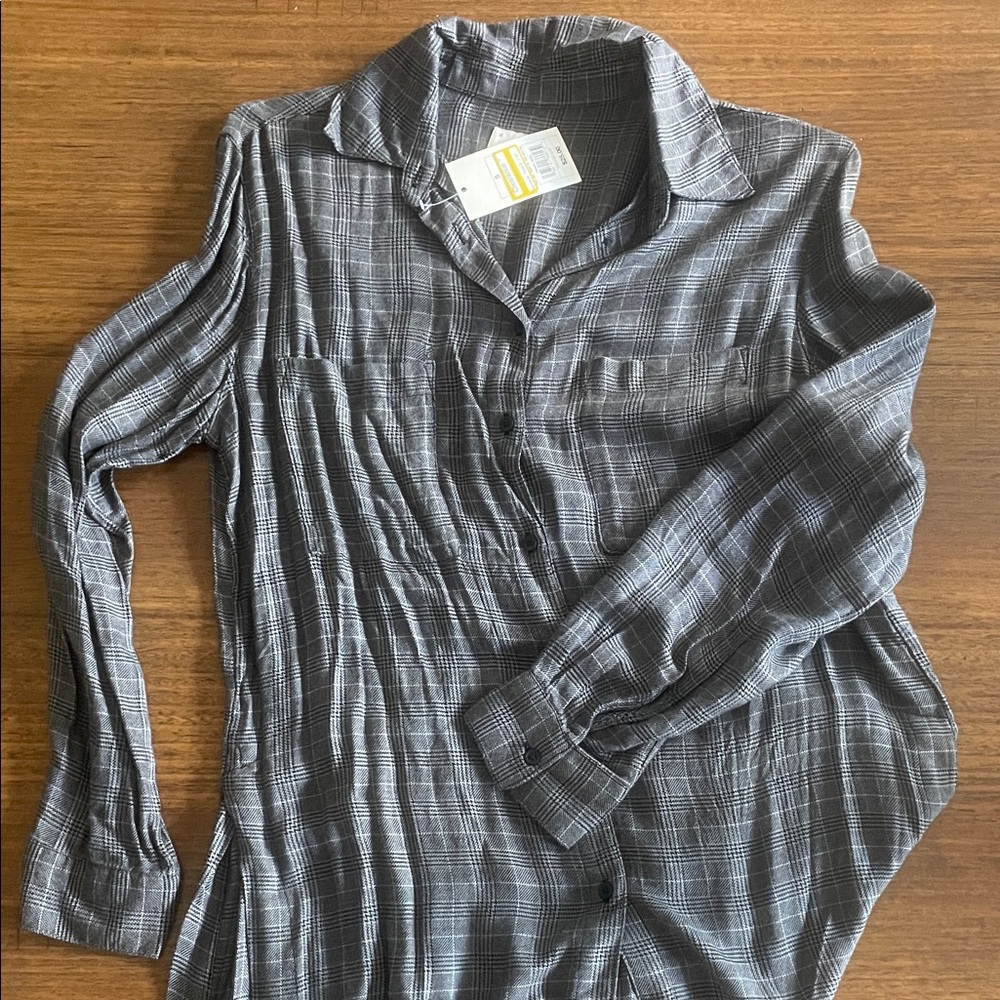Gray Plaid Button-Up Shirt
